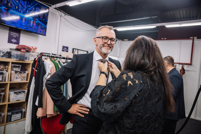 FOTO: Zákulisí soutěže StarDance- Jan Tománek. – stránka 518