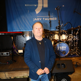 Petr Janda je otcem Marty Jandové.