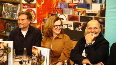 FOTO: Marta Jandová na křtu knihy Martina Svatka měla skvělounáladu.