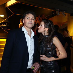 Jaromír Jágr po boku své Dominiky.