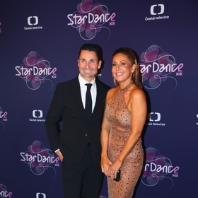 Soňa Ježková si může odvážné modely dovolit.