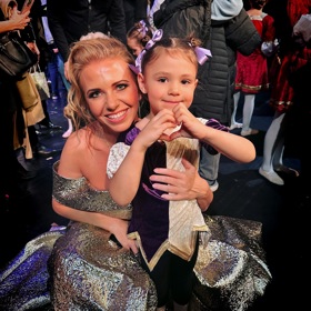 Kamarádka Rozálie Trešlová s Natálkou Matušovou.