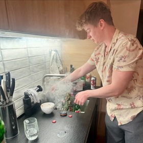 Adam Mišík ukázal, jak jeho rodina slaví vánoční svátky.