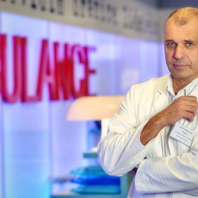 Petr Rychlý coby Čestmír Mázl.