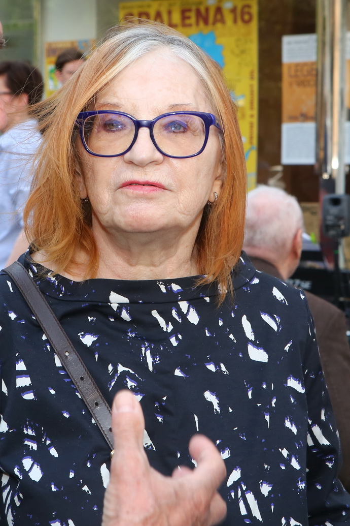 FOTO: Jana Synková se potýkala se závažným onemocněním. – stránka 172