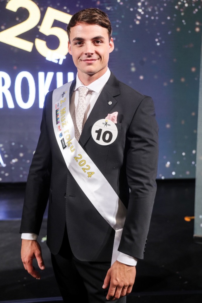 FOTO: Petr Hantych uspěl v zahraniční konkurenci. – stránka 8