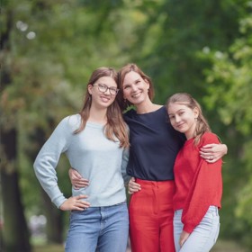 S manželem má meteoroložka Dagmar Honsová dvě dcery, Amálku a Julii Janu.