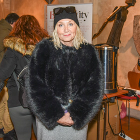 Bára Basiková má dvě dcery a jednoho syna. 