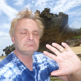 Věštec Vlastík Plamínek vyložil karty v talk show Na kafeečko a odhalil potenciálního vítěze letošní řady StarDance.