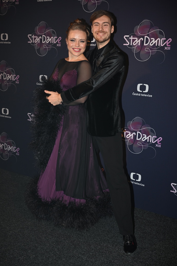 FOTO: Martina Ptáčková a Dominik Vodička byli před startem devátého večera StarDance ve skvělé náladě. – stránka 321