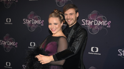 FOTO: Martina Ptáčková a Dominik Vodička byli před startem devátého večera StarDance ve skvělé náladě.