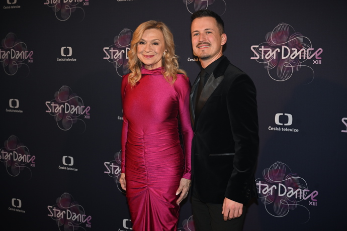FOTO: Jana Paulová a Robin Ondráček ze StarDance vypadli, mezi hosty ale nemohli chybět. – stránka 291