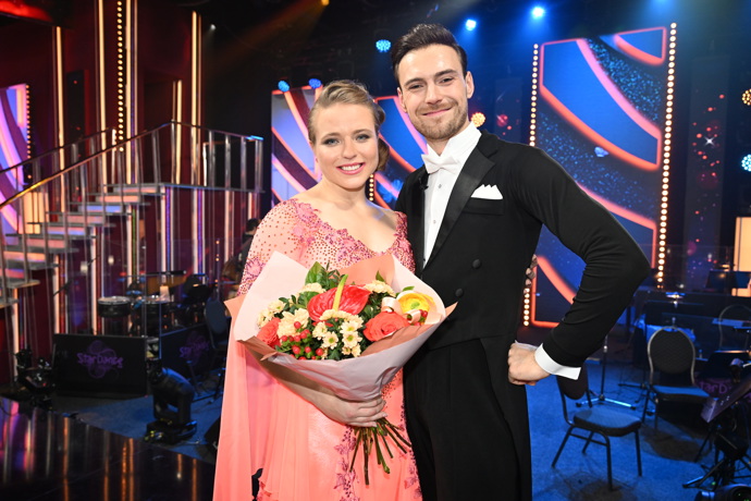FOTO: Martina Ptáčková s Dominikem Vodičkou vypadli ze StarDance. Smutek ale nedali najevo. – stránka 231