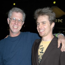 Sam Rockwell pochází z herecké rodiny, jeho táta Pete se také objevil v několika filmech.