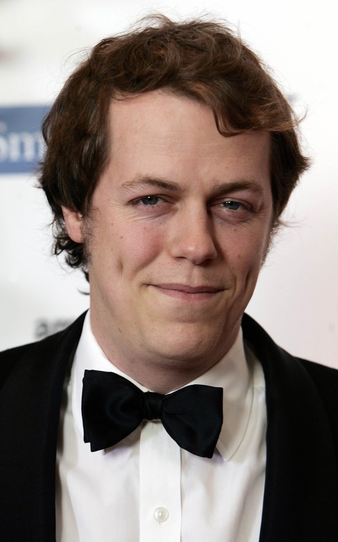 FOTO: Tom se zúčastní Vánoc v Britské královské rodině. – stránka 4