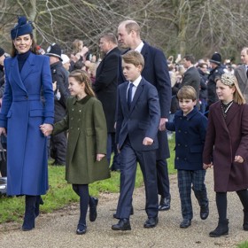 Na Boží hod ráno celá rodina míří do kostela v Sandringhamu. Po mši následuje sváteční oběd.