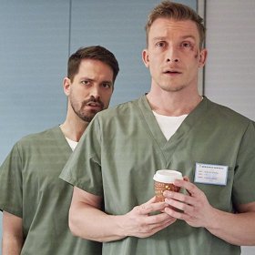 Robert Urban a Juraj Bača v Ordinaci ztvárnili záporné role násilníků. 