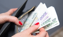 Tři znamení zvěrokruhu, která neumí šetřit: Žijí naplno, i když mají prázdný účet