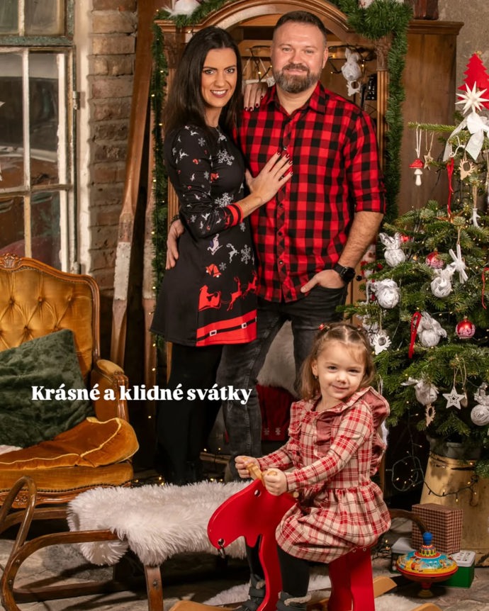 FOTO: Na vánoční přání nezapomněla ani Veronika Krejzová s rodinou.