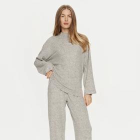 Domácí set roláku a širokých kalhot, Emporio Armani, 4 629 Kč