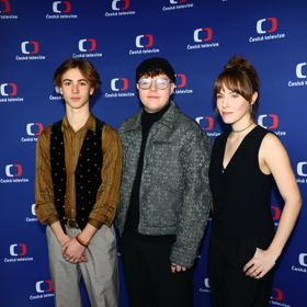 Maximilián Dolanský s Petrem Komínkem a Lenkou Netušilovou, která by měla být jeho tajnou láskou.