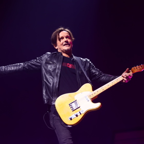 Michal Malátný je frontman kapely Chinaski.