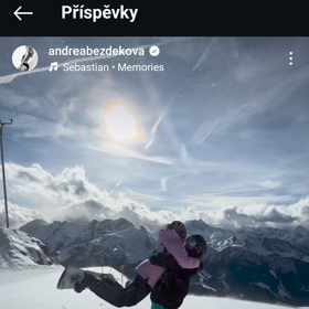 Známý pár si užíval přítomnost toho druhého na horách. 