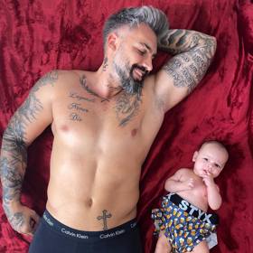 Muž roku 2016 Pepa Kůrka pečuje o svého - dnes již dvouletého - syna Rafíka.