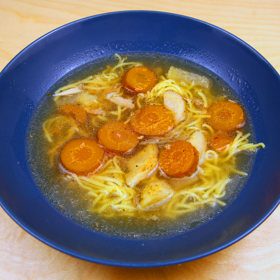 Vývar silák, který Fridrichová připravila v pořadu Prostřeno.