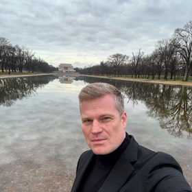 Europoslanec Filip Turek má charisma. 