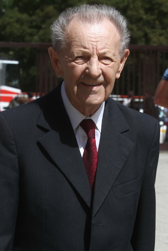 FOTO: Generální tajemník KSČ Milouš Jakeš. – stránka 2