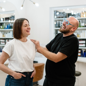 Honza Kořínek vytvořil Markétě Stehlíkové krásné mikádo.