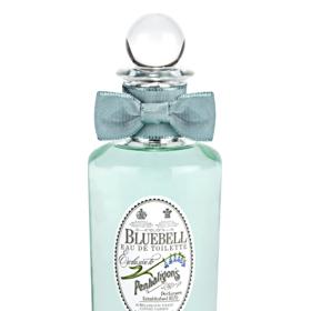 Ikonická vůně princezny Diany? Tento tyrkysový flakon  Penhaligon's Bluebell, 100 ml toaletní vody stojí 1 370 Kč.