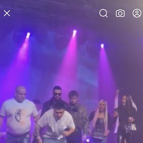 Hard Rico napadl při koncertu fanouška.