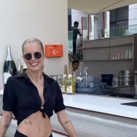 Výstavní postava Simony Krainové. 