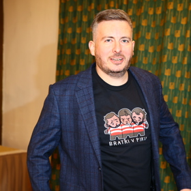 Film Na plech je z dílny režiséra Martyho Pohla.