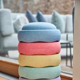 Kameny, hračka pro malé děti