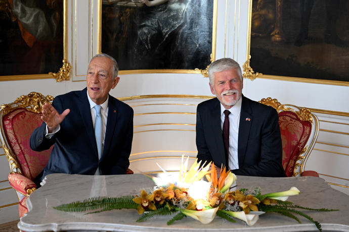 FOTO: Petr Pavel přivítal na Hradě portugalského prezidenta Marcela Rebela de Sousu. – stránka 890