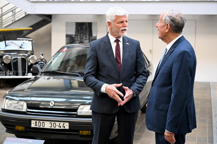 FOTO: Petr Pavel a portugalský prezident Marcelo Rebelo de Sousa. – stránka 901