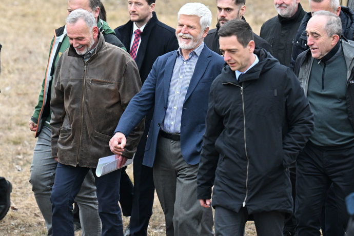 FOTO: Petr Pavel byl v dobré náladě. – stránka 768