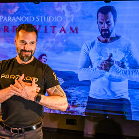 Václav Noid Bárta je fešák. 