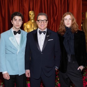 Synové Holden a Leland doprovodili tátu na předávání Oscarů v roce 2023, kdy Brendan získal cennou sošku za film Velryba.