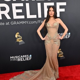 Zpěvačka Madison Beer na cenách Grammy.
