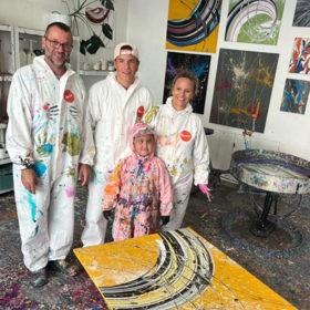 Malá Tinka měla milující rodinu.