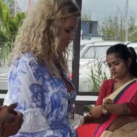 Monika Babišová si pobyt užívá plnými doušky. 