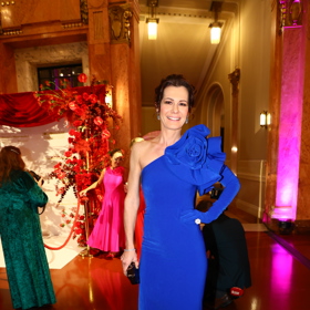 Před plesem v Obecním domě zvládla ještě Jana Doleželová deset kilometrů na skialpech ve Špindlerově mlýně.