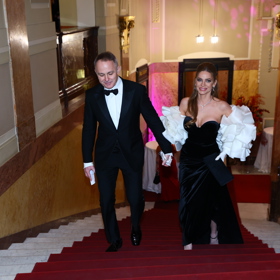 Daniel Volopich s Andreou Verešovou si nenechali ujít 11. ročník Česko-Slovenského plesu v Obecním domě.