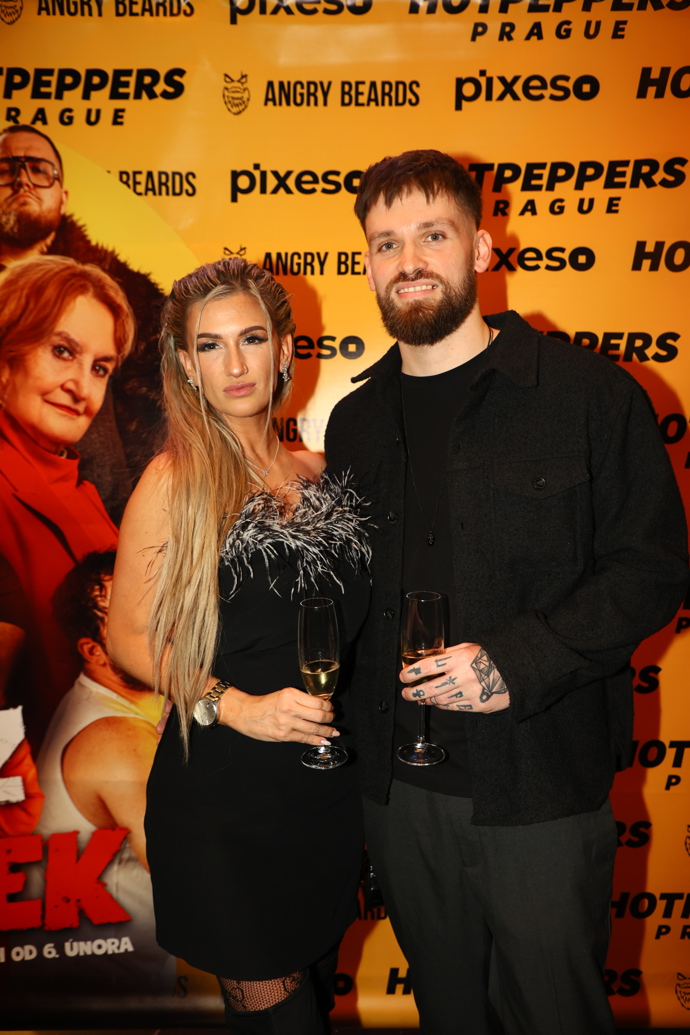 FOTO: Slavnostní premiéra filmu Bez trenek. – stránka 40