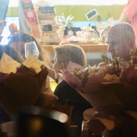 Jitka Schneiderová bujaře slavila narozeniny.