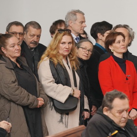 Účastníci pohřbu Jaroslava Vostrého.